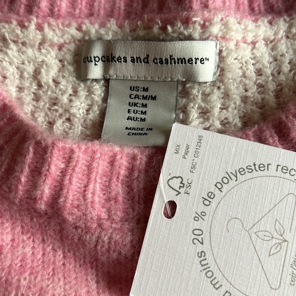 Cupcakes and Cashmere Crew Sweater Medium NWT Women’s Pink & White So Soft 🩷🤍🩷 - Picture 3 of 13